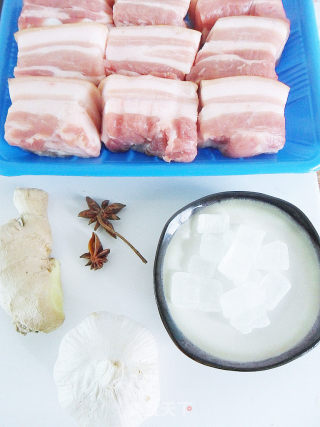 【香糯无比，入口即化】 美味红烧肉的做法步骤：1