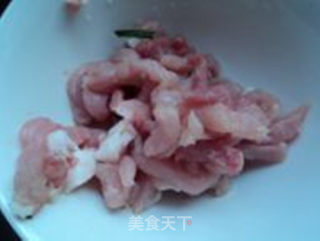 西兰花鸡蛋面的做法步骤：1