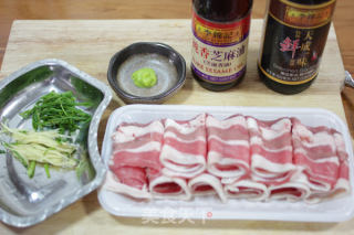 白灼肥牛片的做法步骤：1