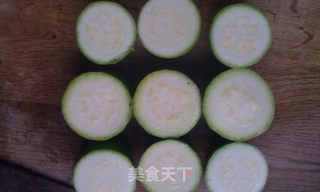 金色冠顶角瓜盅的做法步骤：3