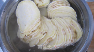干煸红薯--红薯变身磨牙小零食的做法步骤：3