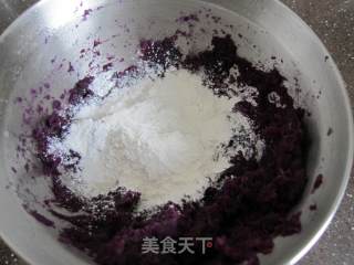 双色糯米薯球的做法步骤：3