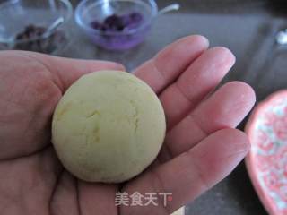 双色糯米薯球的做法步骤：9