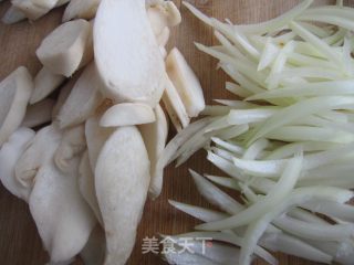 干煸杏鲍菇的做法步骤：1