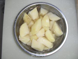 炖土豆块和茄子块的做法步骤：2