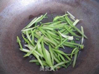 芹菜素鸡的做法步骤：3