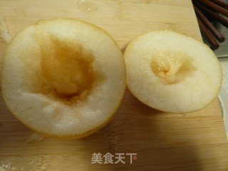 川贝冰糖蒸雪梨的做法步骤：2