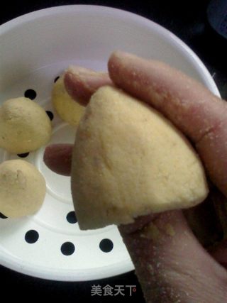 豆渣窝窝头的做法步骤：7