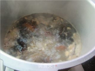 木棉花煲猪骨汤的做法步骤：7