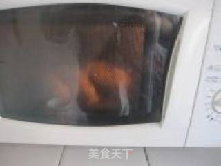 微波炉烤地瓜--只需十分钟的做法步骤：3