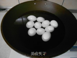 卤铁蛋的做法步骤：1