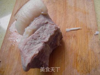 竹笋回锅肉的做法步骤：1