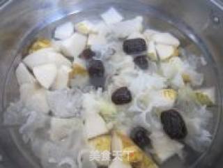 下午茶之银耳雪梨汤的做法步骤：4