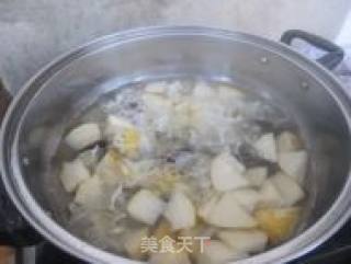 下午茶之银耳雪梨汤的做法步骤：6
