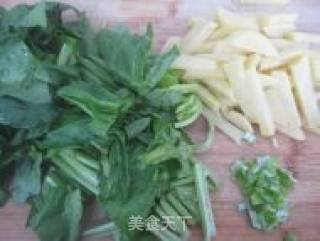 菠菜土豆汤的做法步骤：1