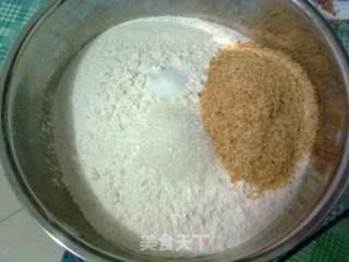 小麦胚芽刀切馒头的做法步骤：1
