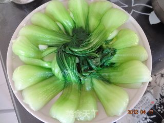 鲍汁扣三菇的做法步骤：2