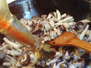 鲍汁扣三菇的做法步骤：5