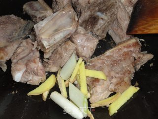 芸豆芋头炖排骨的做法步骤：7