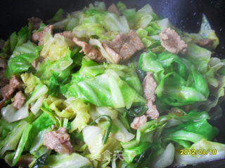 卷心菜炒肉片的做法步骤：7