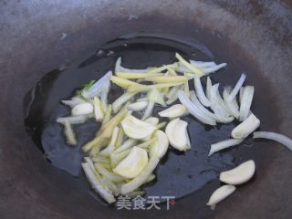 爆炒小鱼干的做法步骤：4