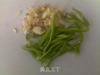 让不爱吃海带的你的吃得津津有味的“凉拌海带”的做法步骤：2