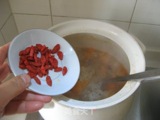 银耳木瓜养颜汤的做法步骤：8
