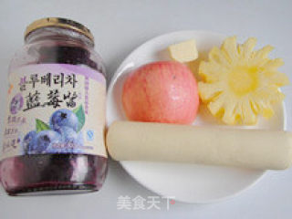 淡淡的紫色馅料—蓝莓什锦派的做法步骤：1