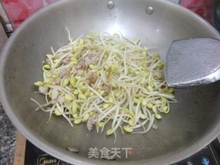 肉末炒豆芽的做法步骤：6