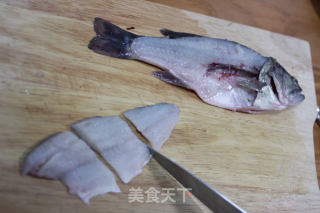 香煎鲈鱼的做法步骤：3