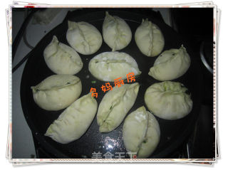美味水煎海鲜包的做法步骤：10