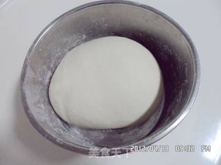 鲜藕肉包的做法步骤：4