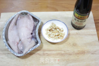 蒜香鱿鱼筒的做法步骤：1