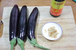 蒜蓉蒸茄子的做法步骤：1