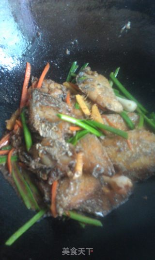 红烧带鱼的做法步骤：5