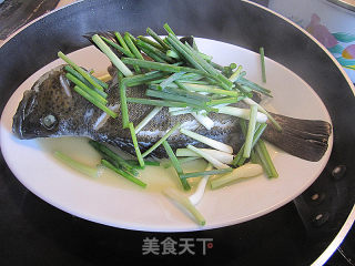 清蒸芝麻斑的做法步骤：4