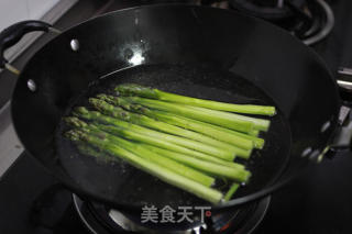 蚝油拌芦笋的做法步骤：4