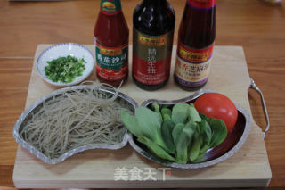 茄汁汤面的做法步骤：1
