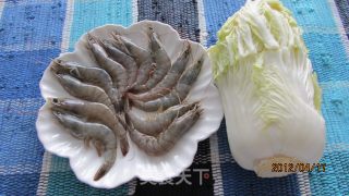 鲜虾炒白菜的做法步骤：1