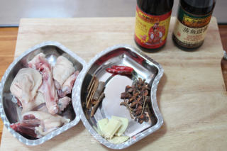 干蒸鸭的做法步骤：1