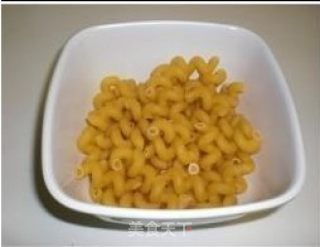 简易意大利空心粉的做法步骤：1