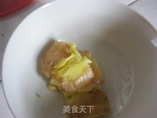 电饭煲烤鸡的做法步骤：1