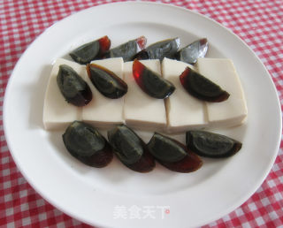 泰式凉拌皮蛋豆腐的做法步骤：4