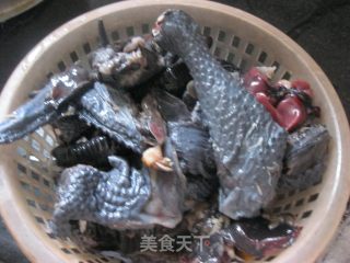 山药乌鸡汤的做法步骤：2