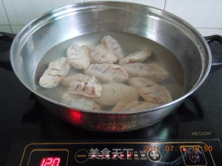 啤酒鸡翅的做法步骤：2