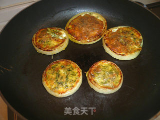 香椿炒鸡蛋的做法步骤：4
