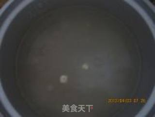 莲子百合糯米粥的做法步骤：2