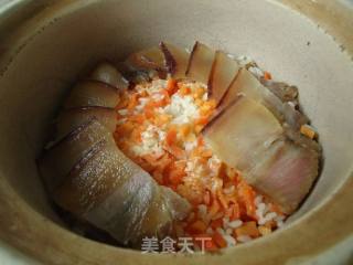 胡萝卜腊肉煲仔饭的做法步骤：9