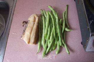 四季豆炒腊肉的做法步骤：1