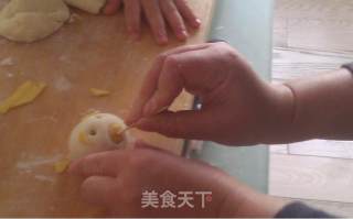 可爱猪猪奶黄包的做法步骤：12